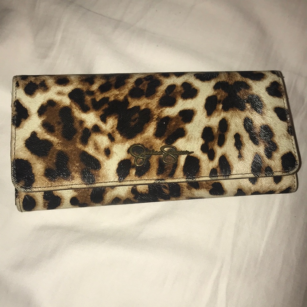 Jessica Simpson cheetah wallet